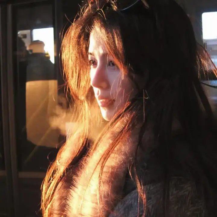 美利坚女士